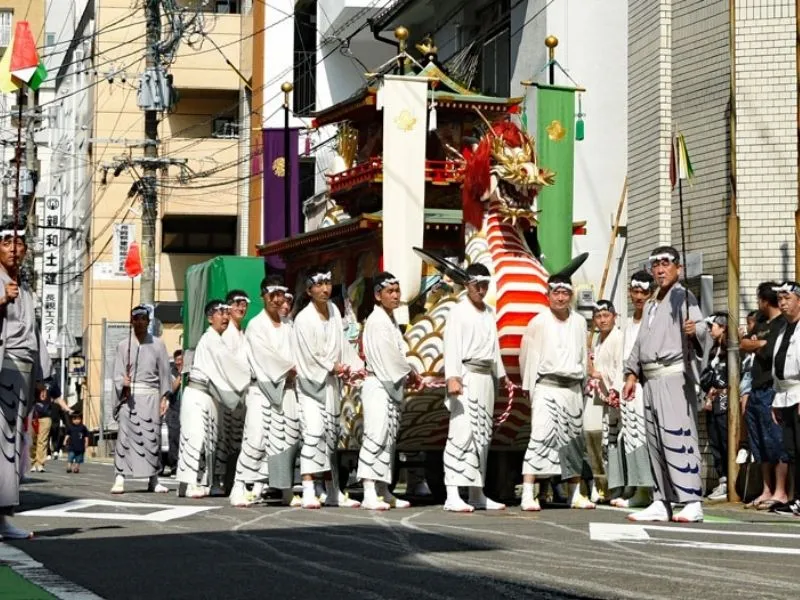 東濵町の奉納