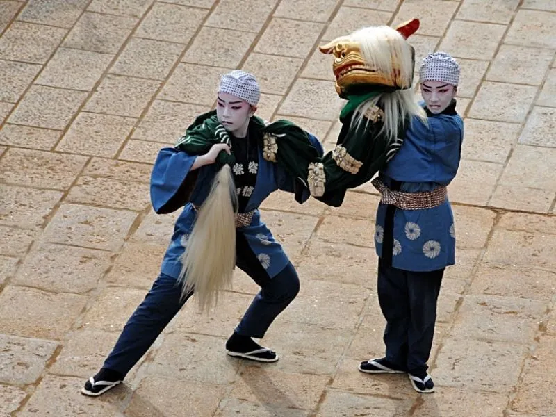 丸山町の奉納