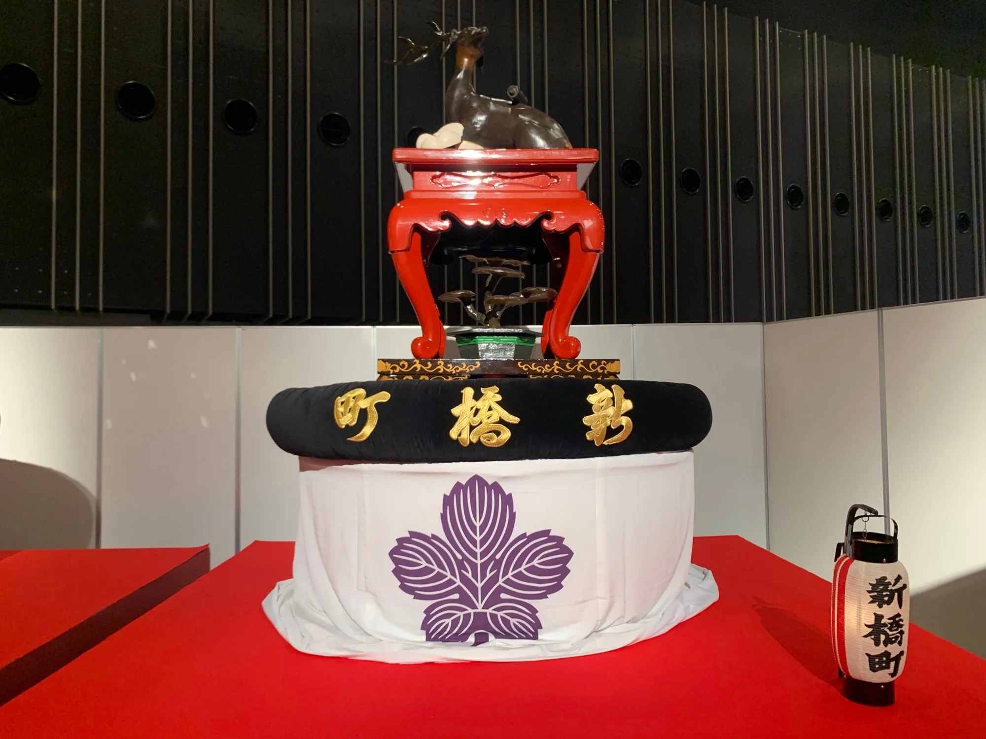 新橋町の演し物