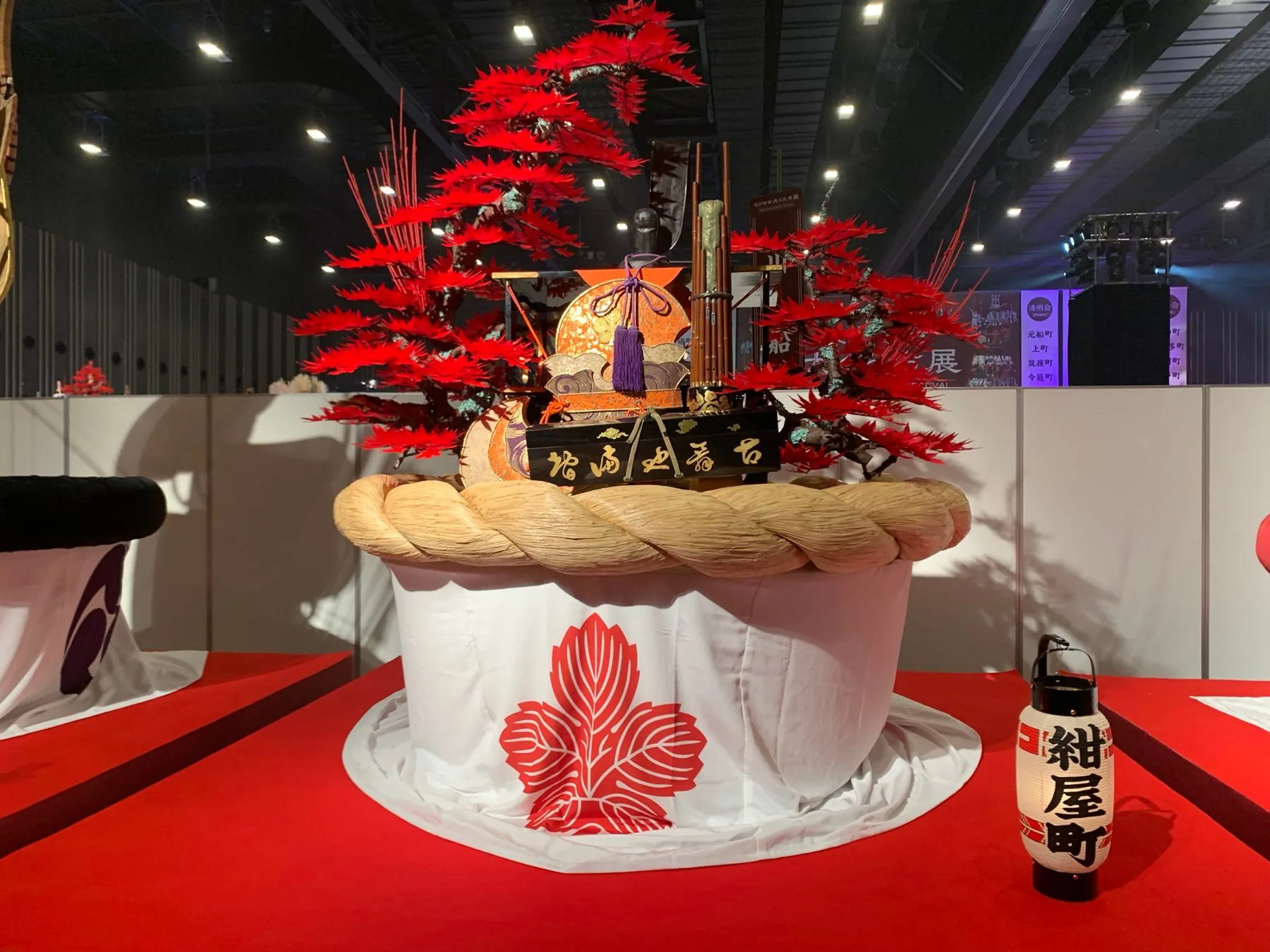 ながさき大くんち展に飾られた紺屋町の傘鉾